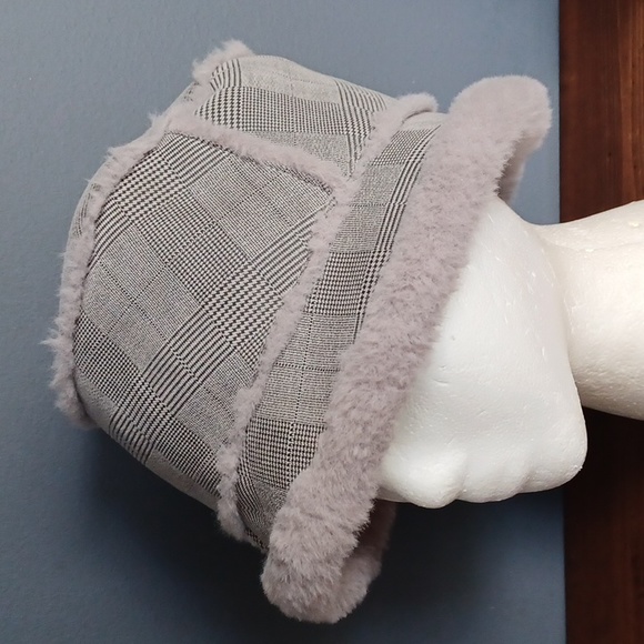 David and Young Accessories - Bucket hat